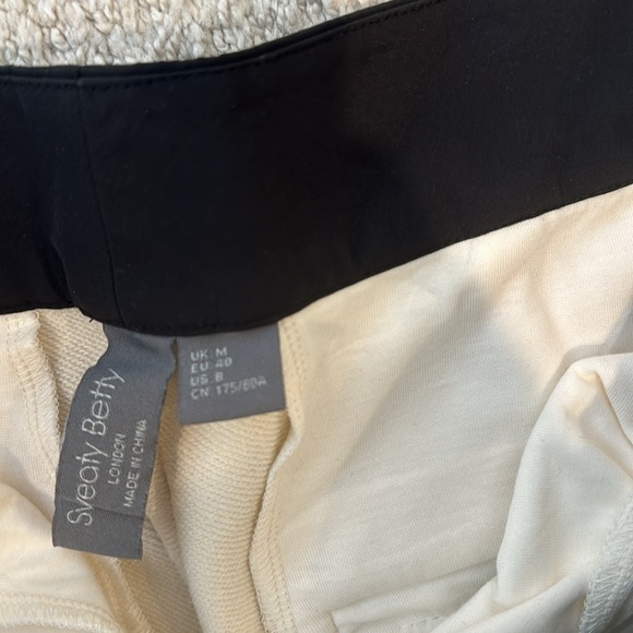 Joggers - Picture 4 of 6